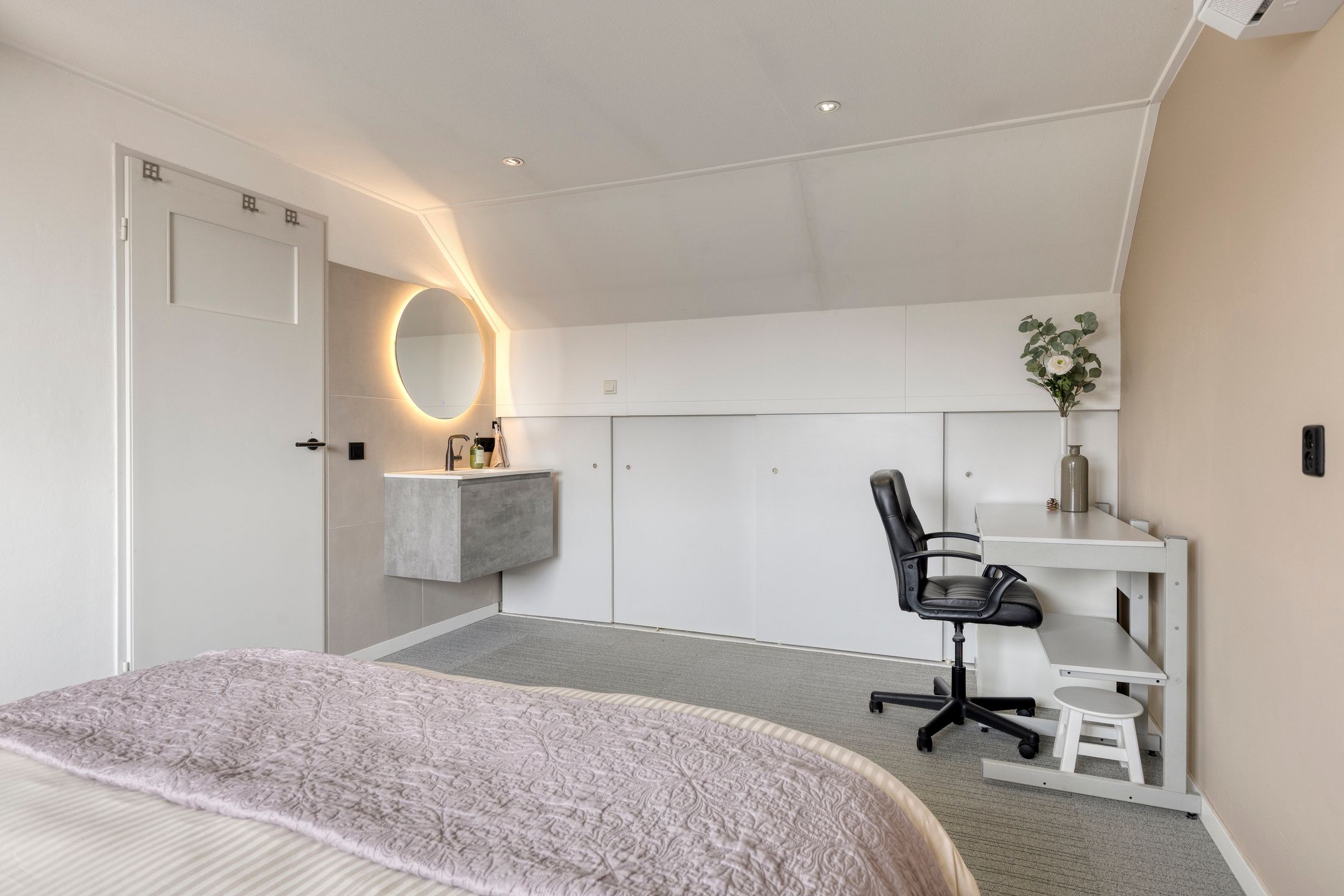 Photo 27 of Staringstraat 61