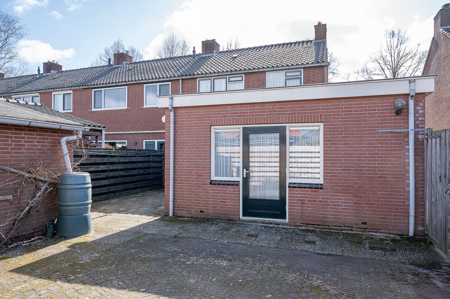 Photo 3 of Dwarsstraat 10