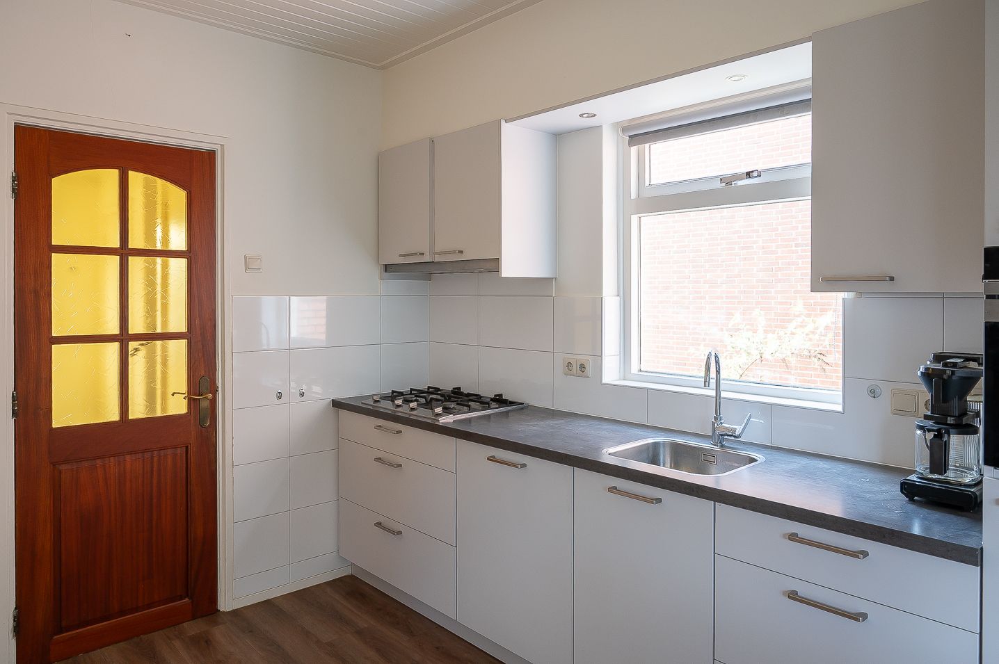 Photo 12 of Dwarsstraat 10