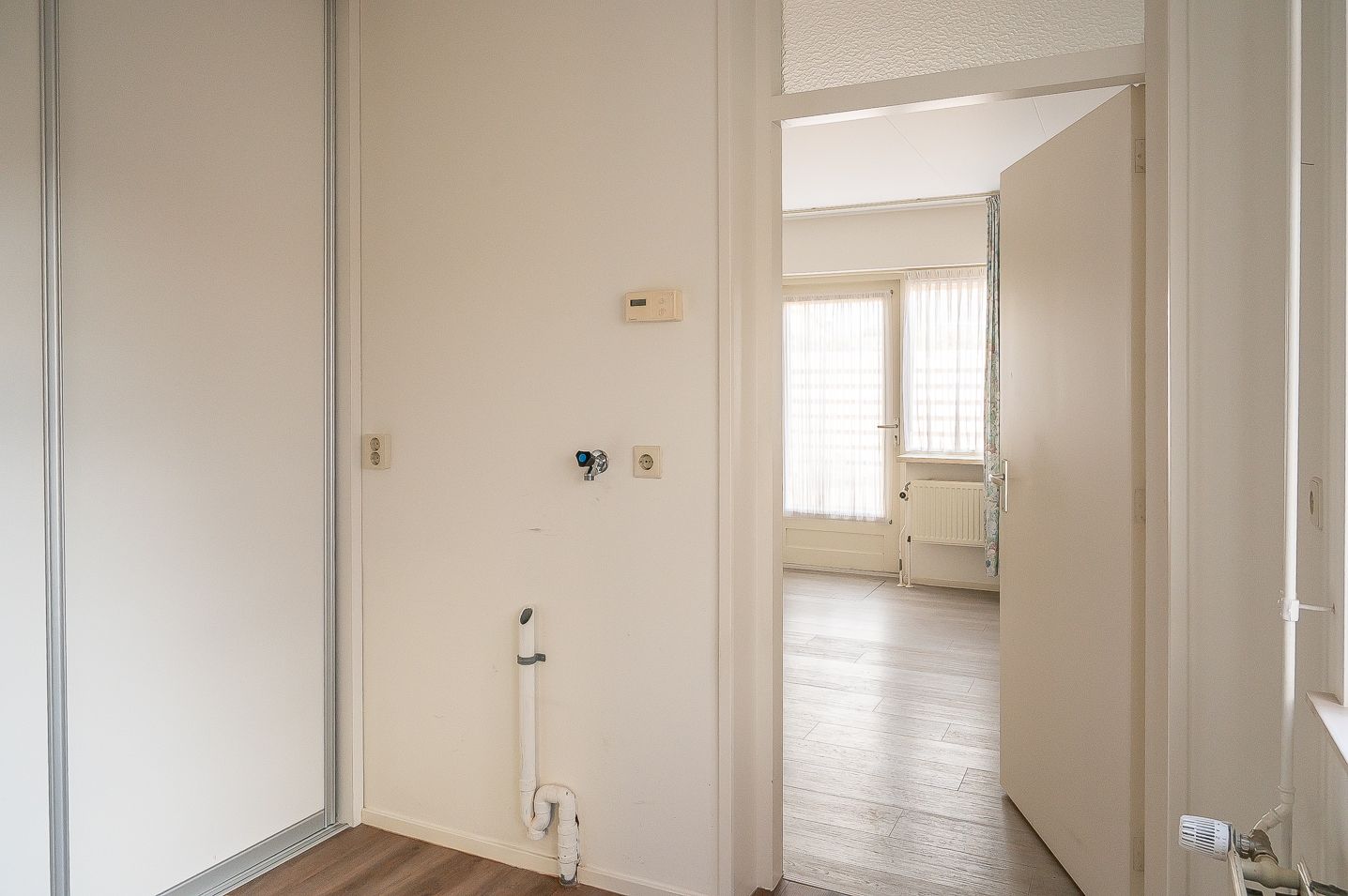 Photo 20 of Dwarsstraat 10