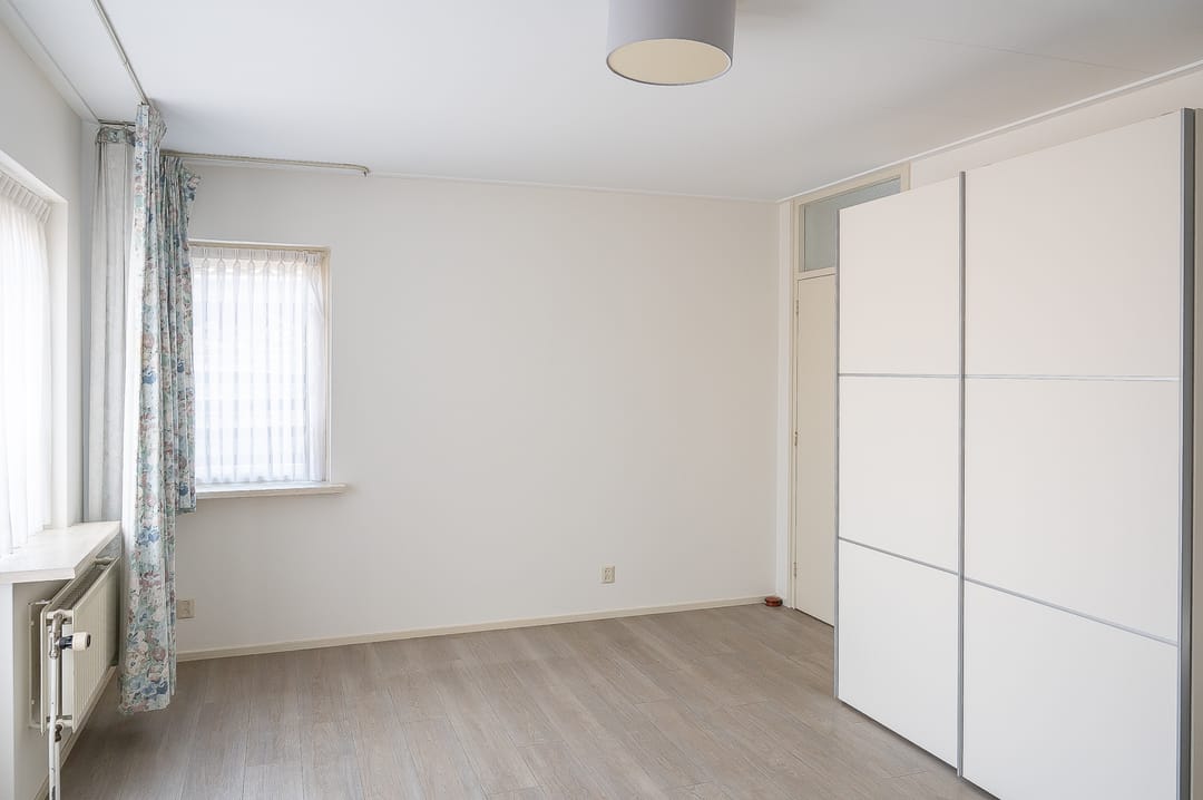 Photo 22 of Dwarsstraat 10