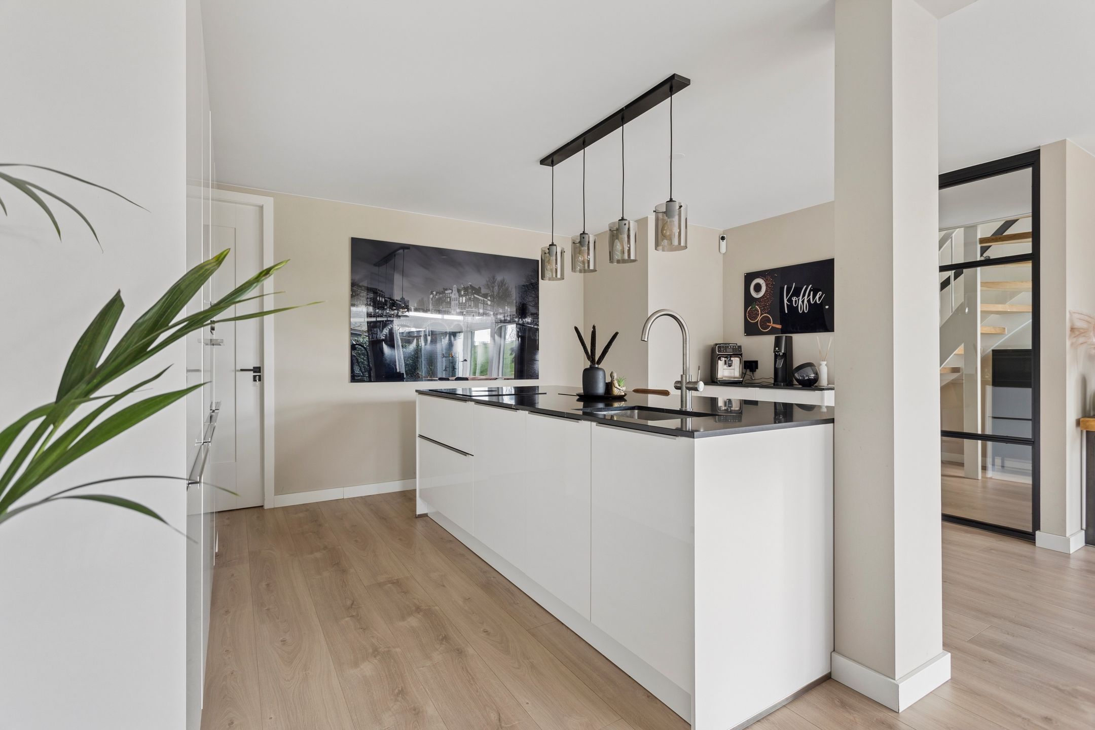 Foto 21 van Picassoweg 20