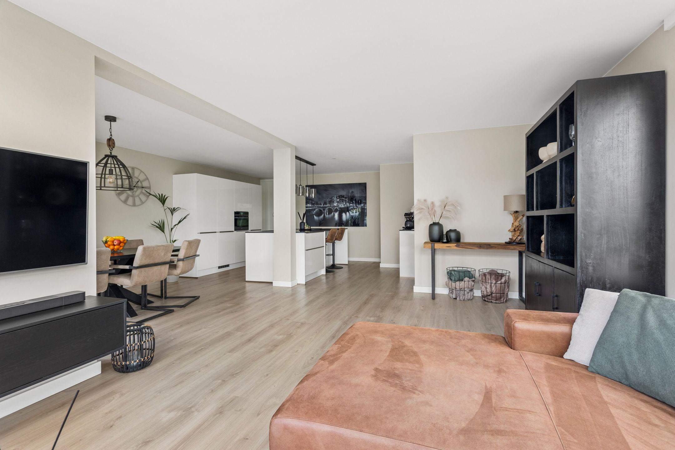 Foto 12 van Picassoweg 20