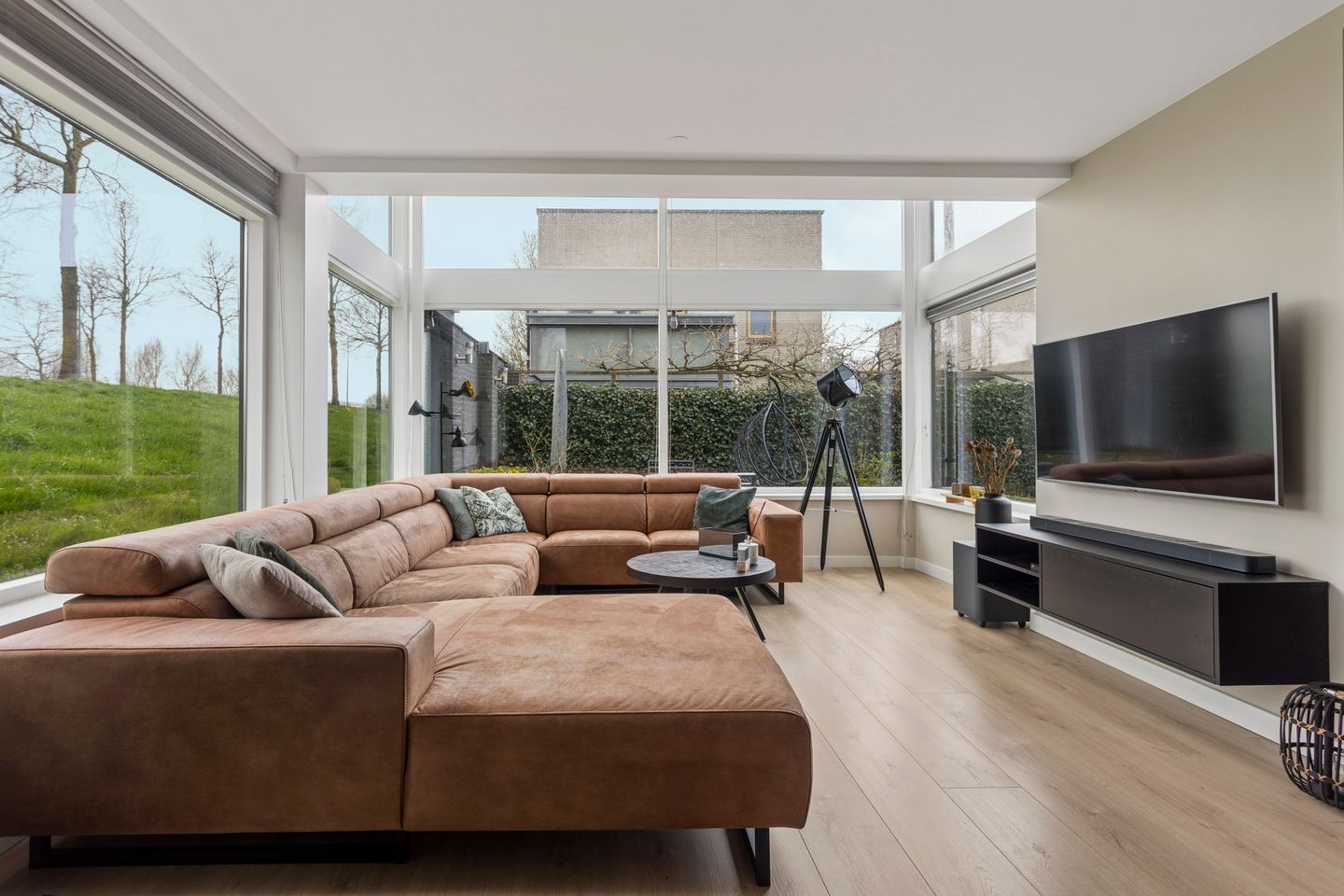 Foto 10 van Picassoweg 20