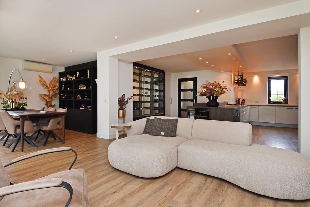 Photo 1 of De Heeren van 's-Gravensande 91