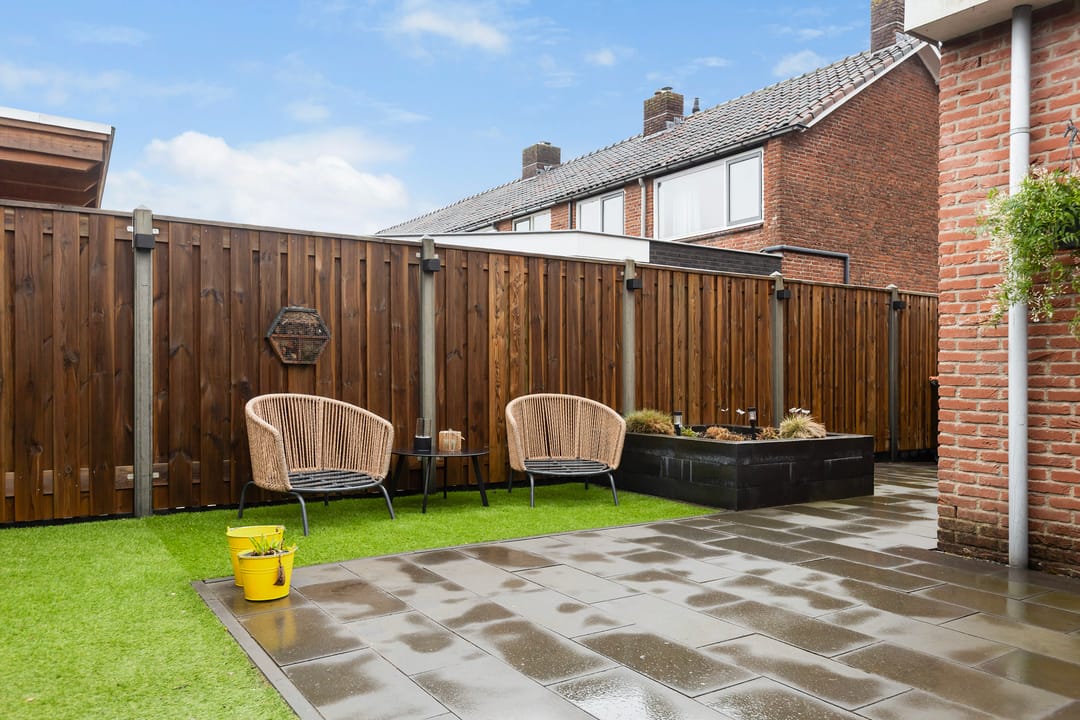 Foto 23 van J.D. van der Waalsstraat 23