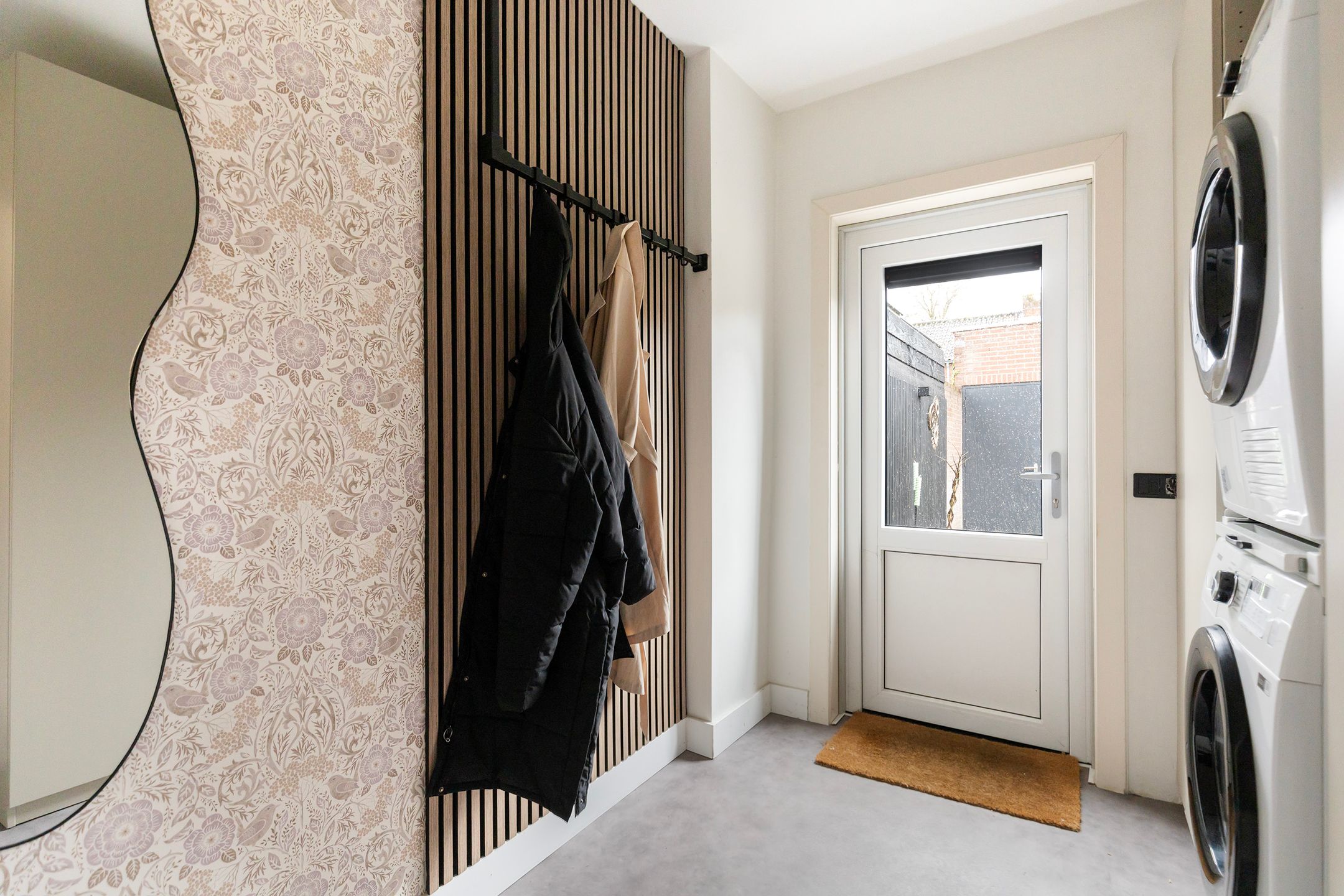 Foto 21 van J.D. van der Waalsstraat 23