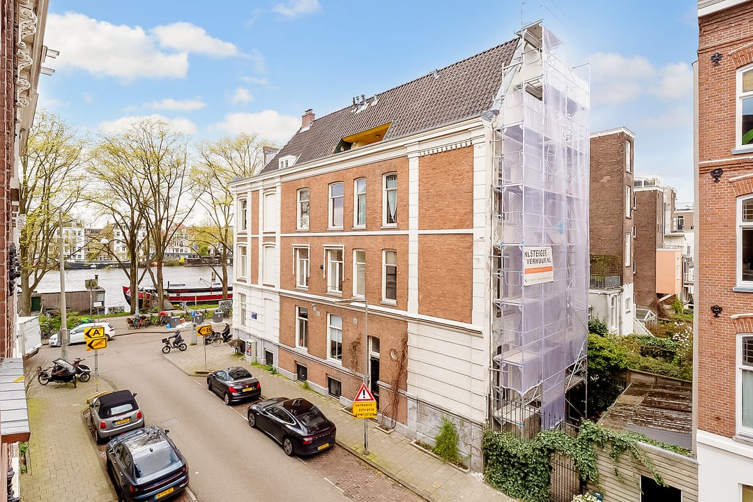 Photo 37 of Eerste Boerhaavestraat 6-D