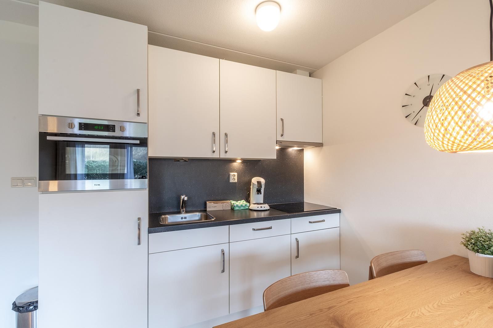 Photo 9 of Dorpsweg 48-8