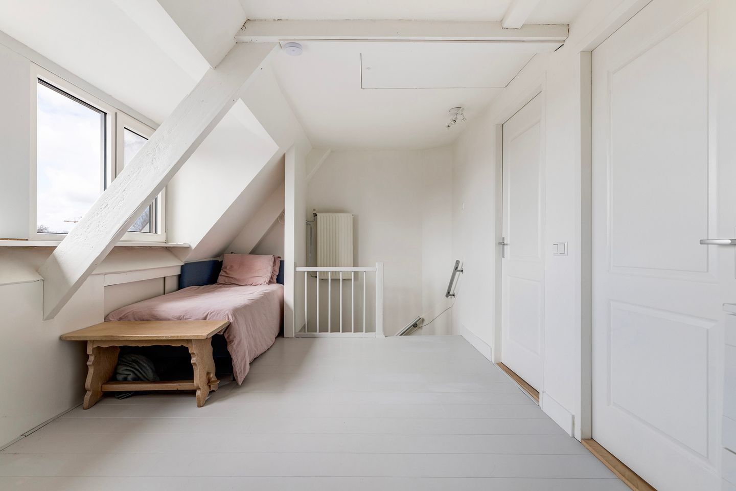 Photo 35 of Zestienhovensekade 351