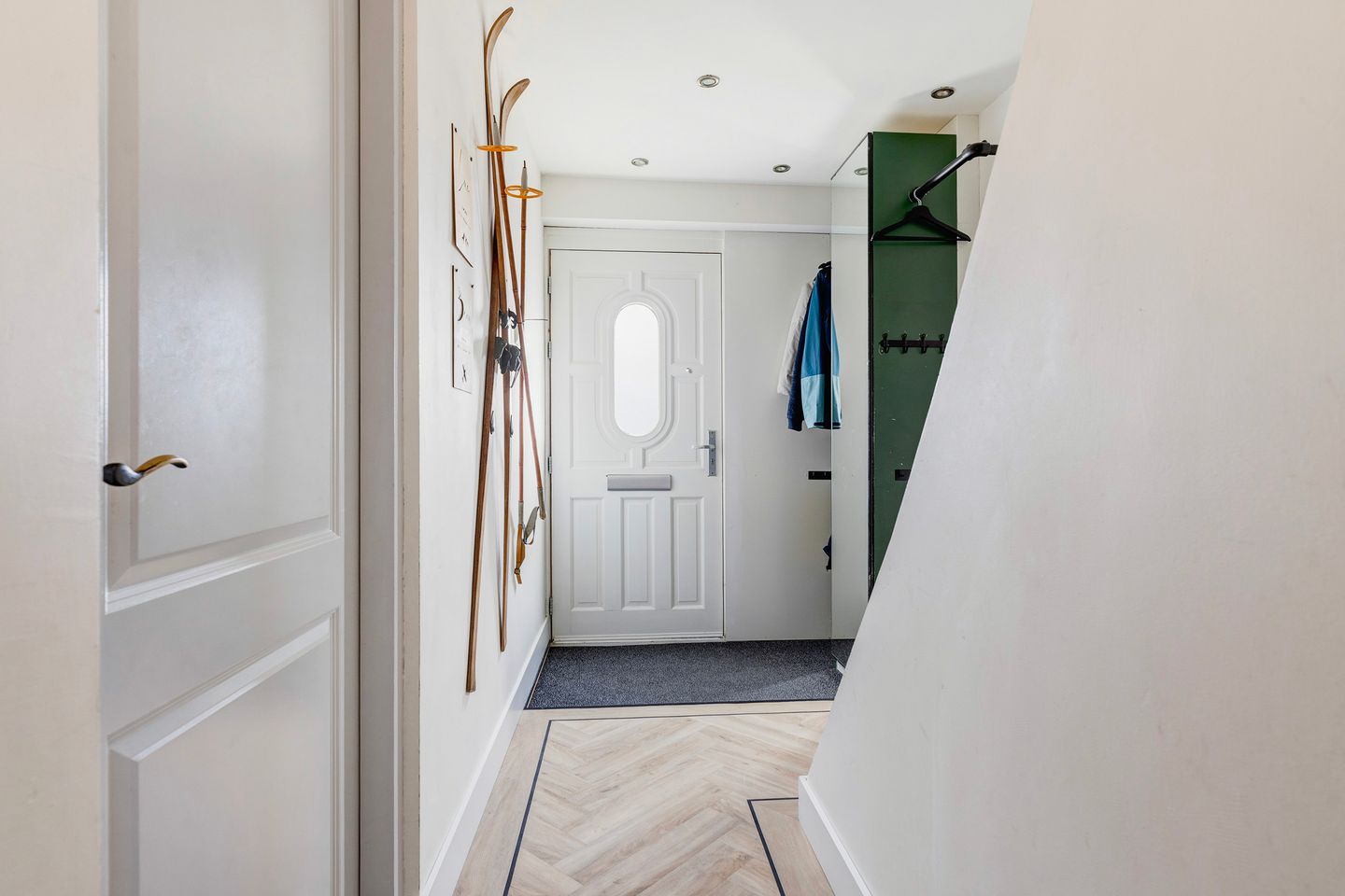 Photo 5 of Zestienhovensekade 351