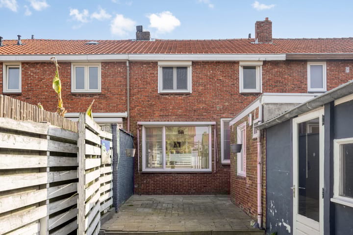 Photo 4 of Beatrixstraat 25