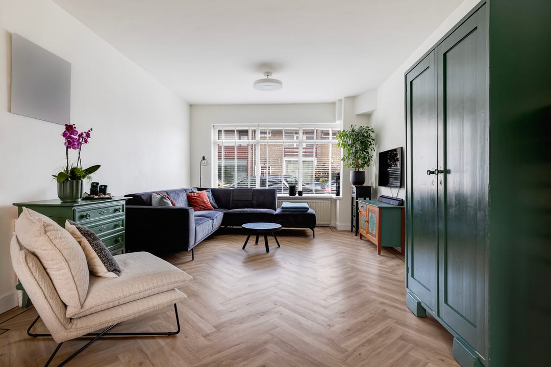 Photo 2 of Zestienhovensekade 351