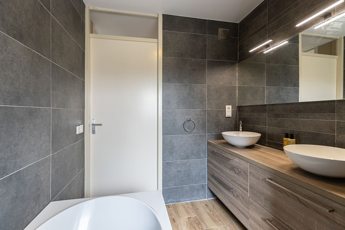 Photo 20 of Polderstraat 101