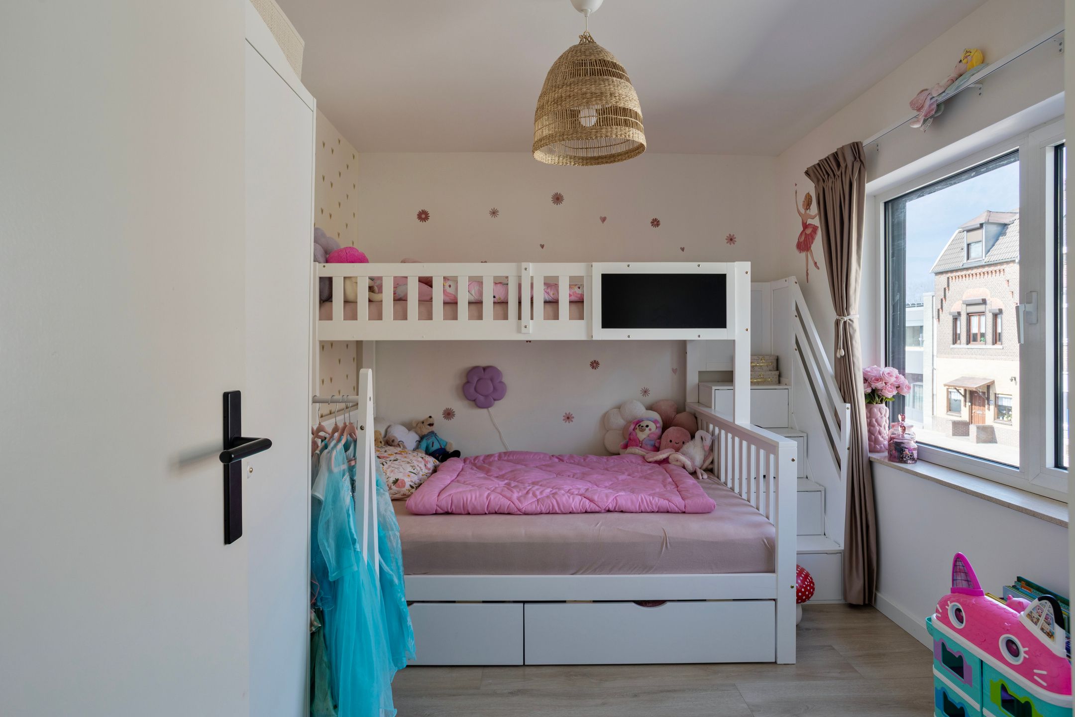 Photo 24 of Groenseykerstraat 36