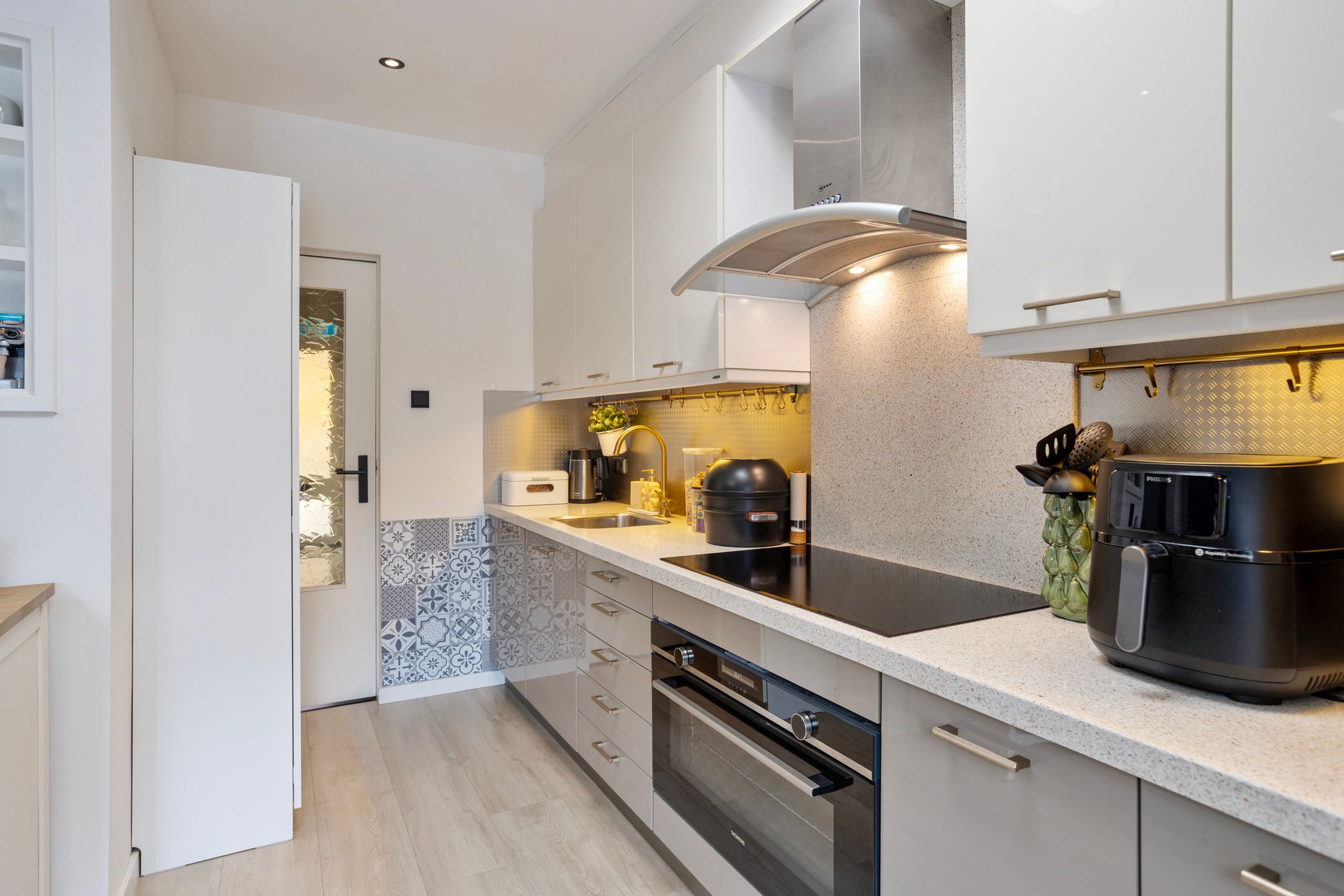 Photo 12 of Groenseykerstraat 36