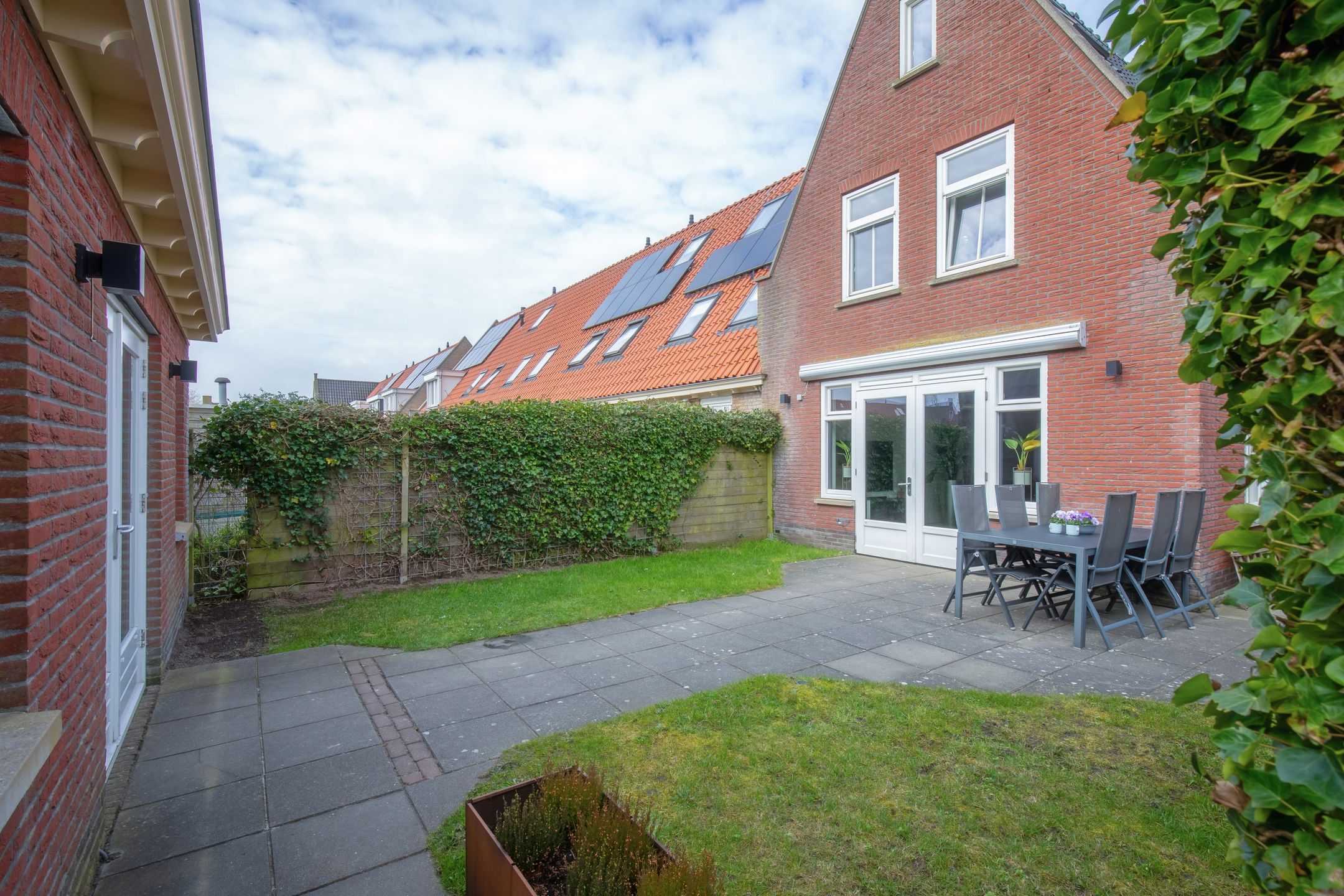 Foto 42 van Distelvlinder 47