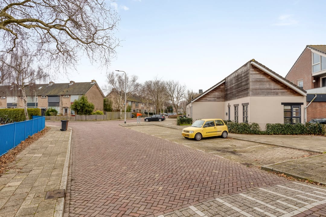 Foto 23 van Van Limburg Stirumlaan 36-B