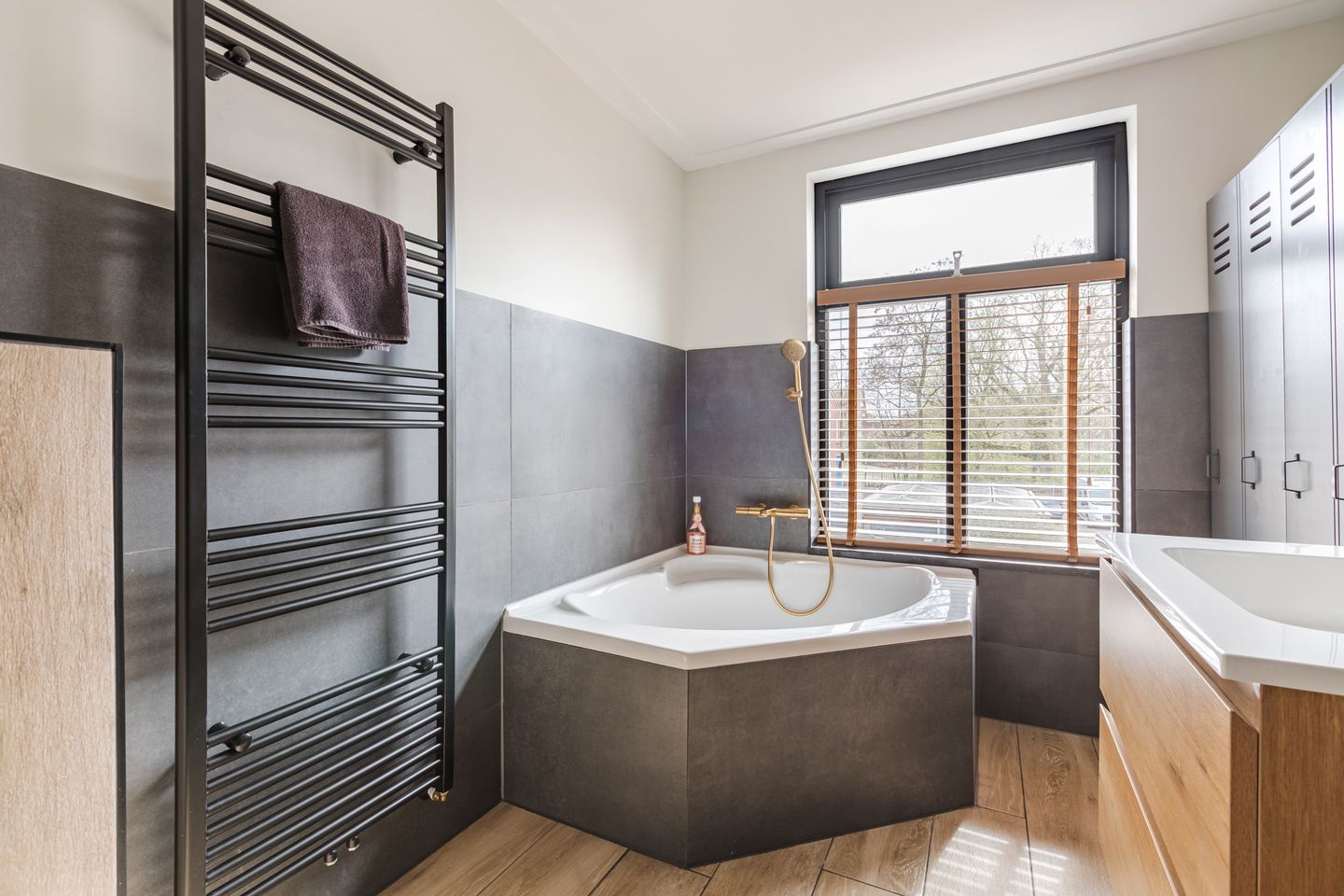 Photo 34 of Groenestraat 203-A