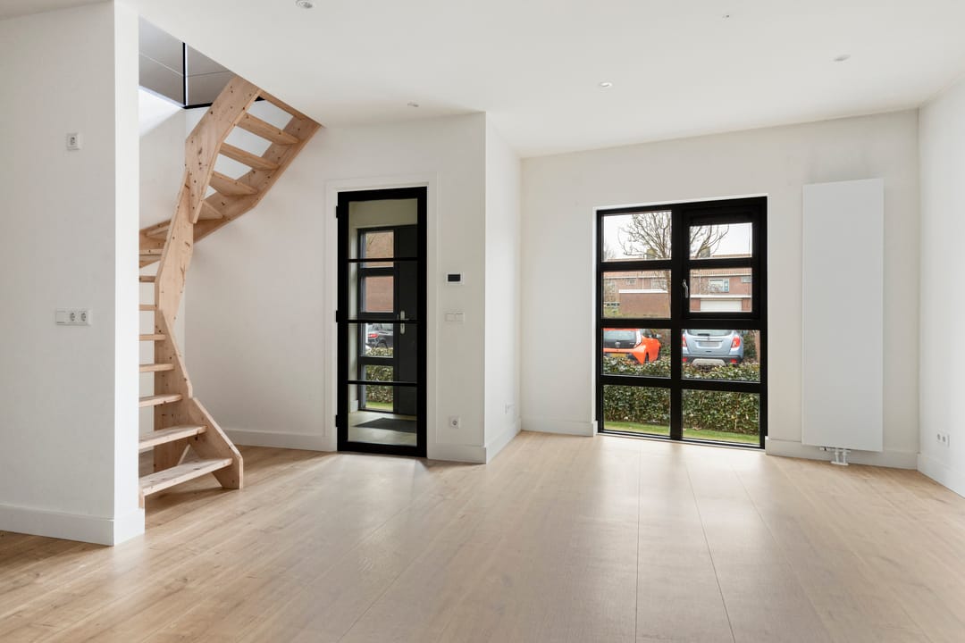 Photo 2 of Van Limburg Stirumlaan 36