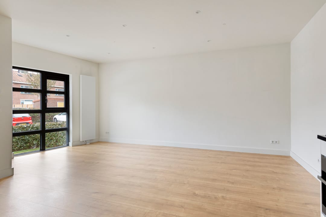 Photo 8 of Van Limburg Stirumlaan 36