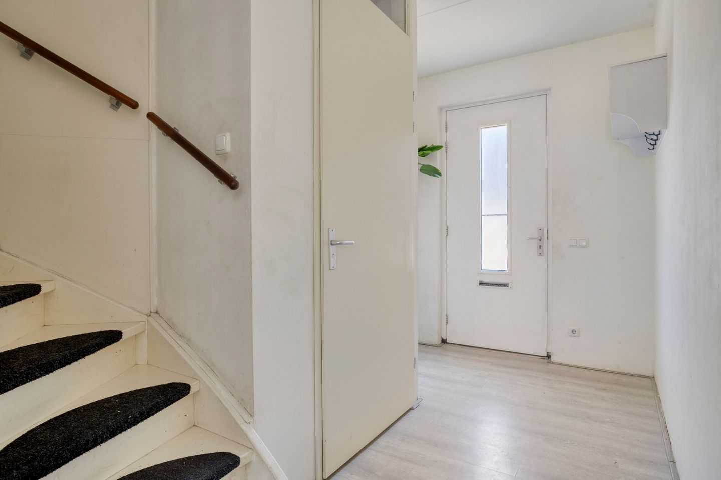 Photo 4 of Demerstraat 16