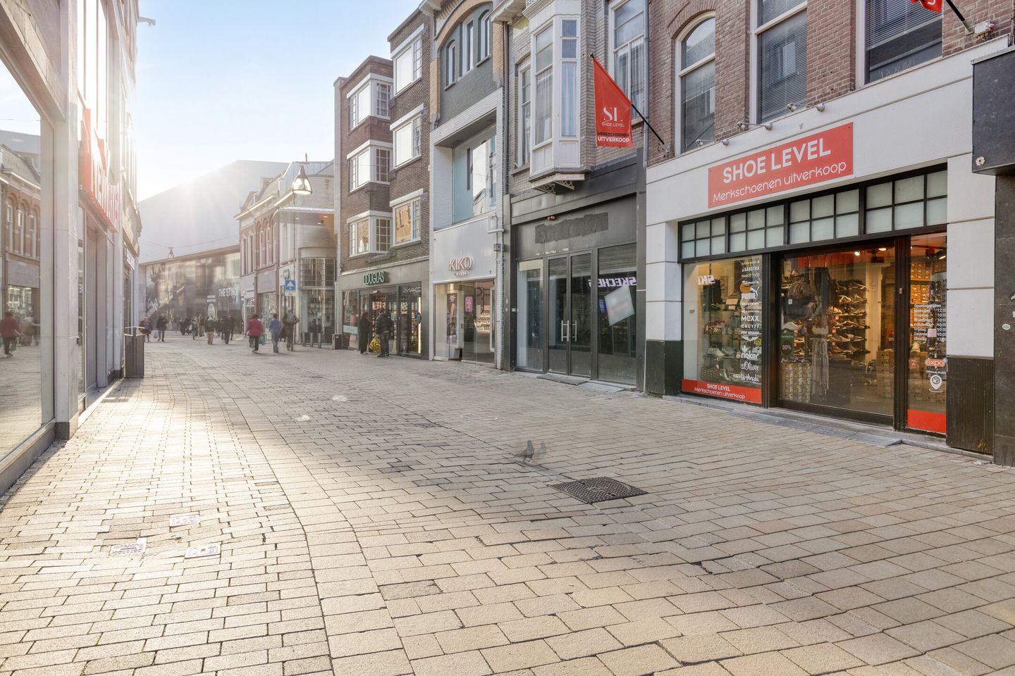 Bekijk foto 3 van Heuvelstraat 19