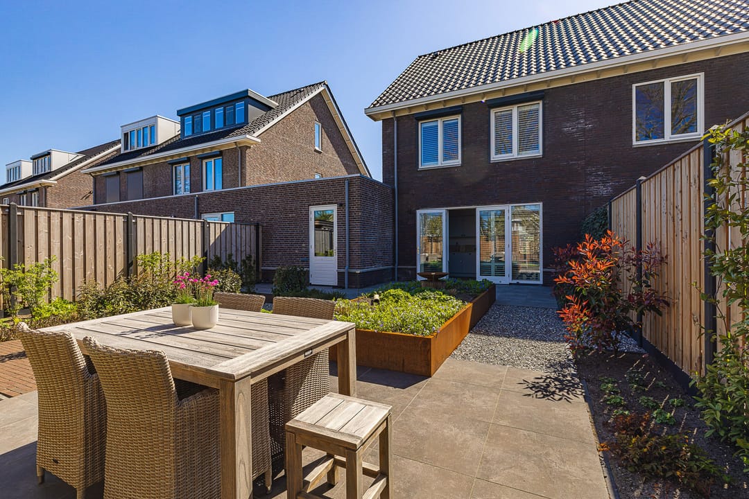 Photo 46 of Damhertstraat 14