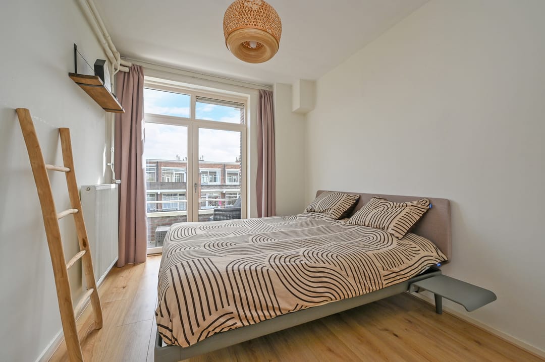 Photo 22 of Resedastraat 24