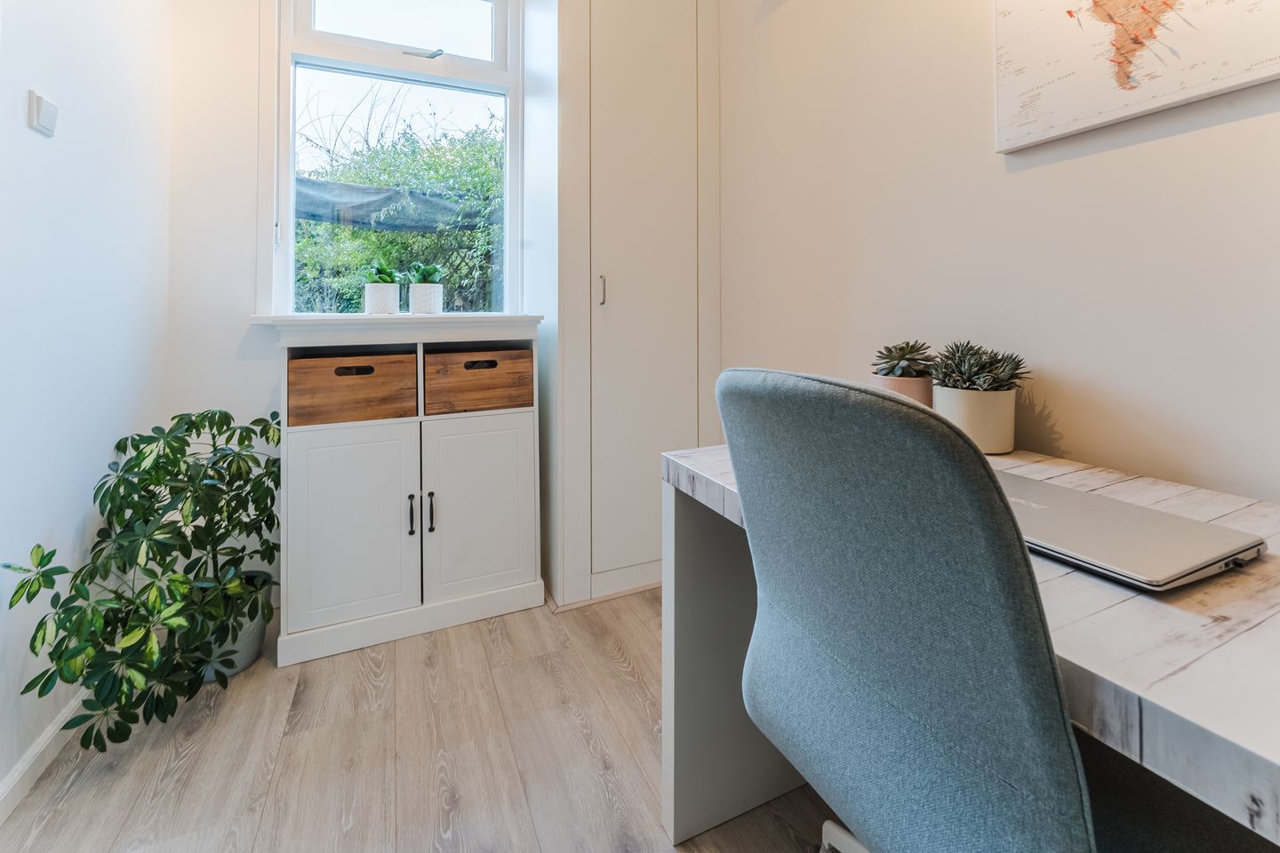 Photo 20 of Ben Viljoenstraat 11-ZW