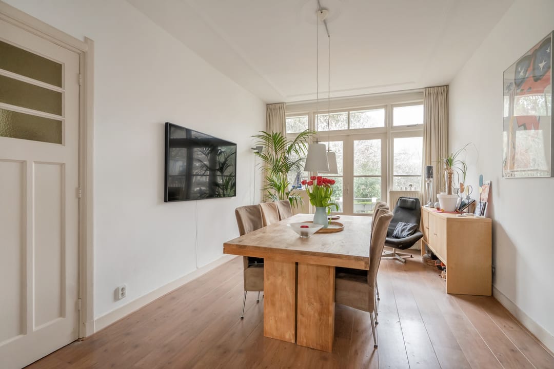 Foto 7 van Caan van Necklaan 195