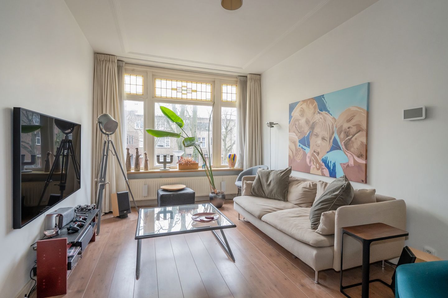 Foto 14 van Caan van Necklaan 195