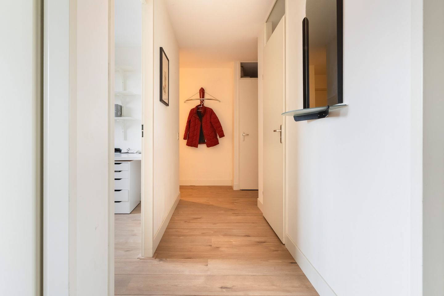 Photo 14 of Prins Hendrikstraat 13