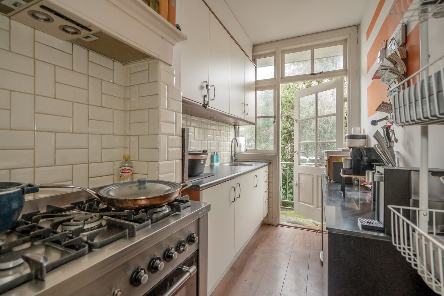 Foto 20 van Caan van Necklaan 195