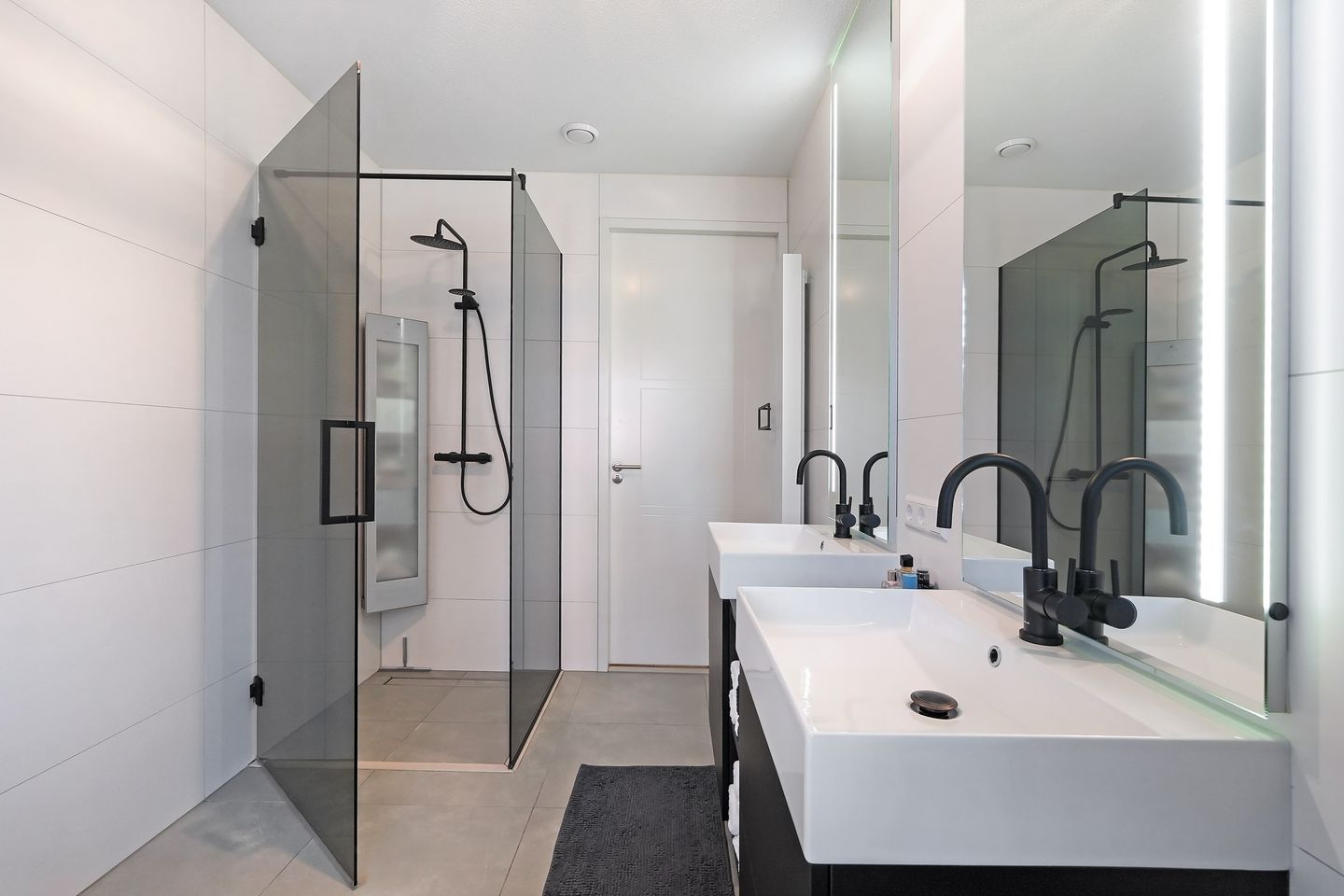 Foto 25 van Louis Armstrongstraat 56