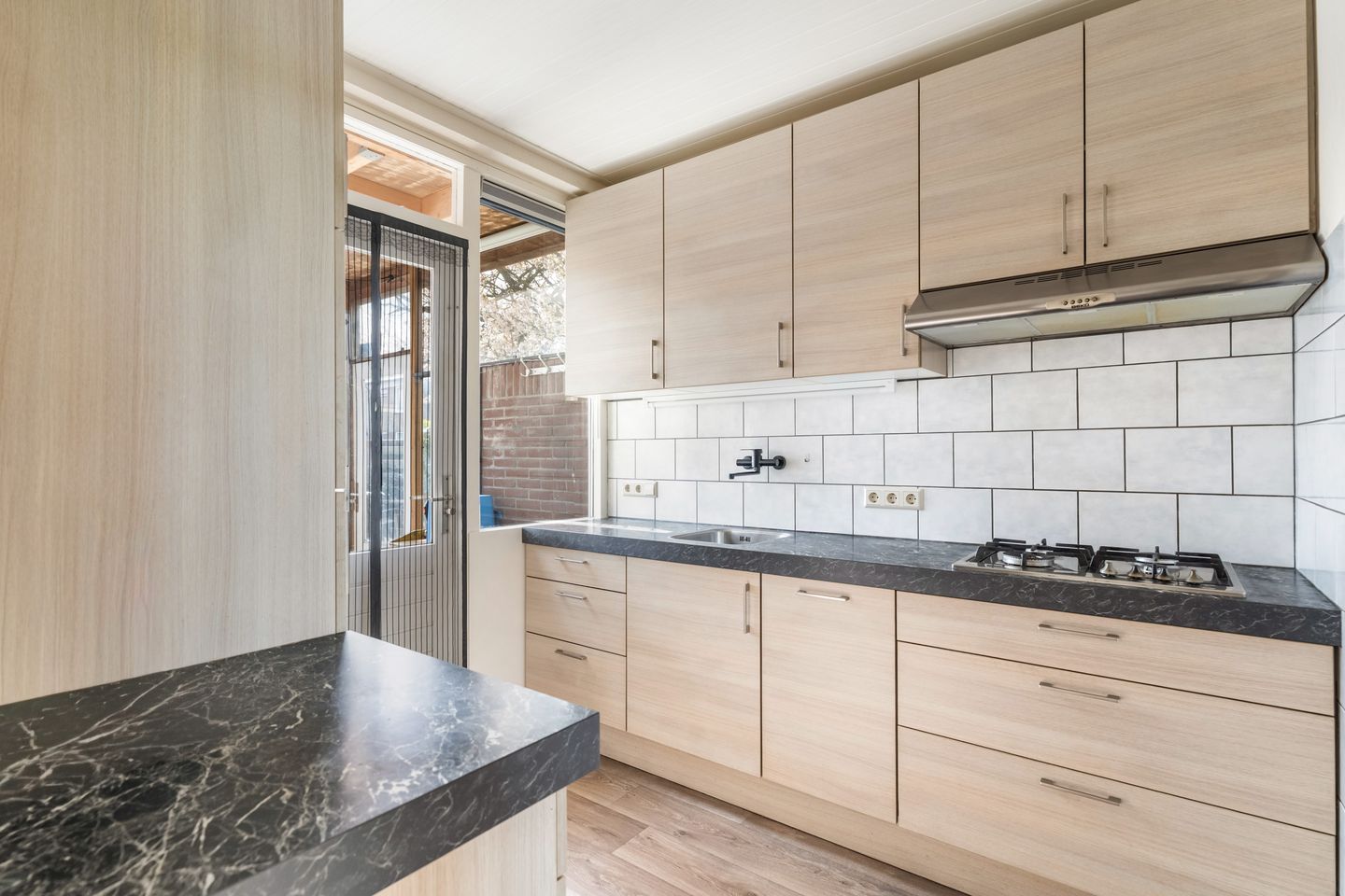 Spacious corner house with dijk view, garden and two parking spaces — 19