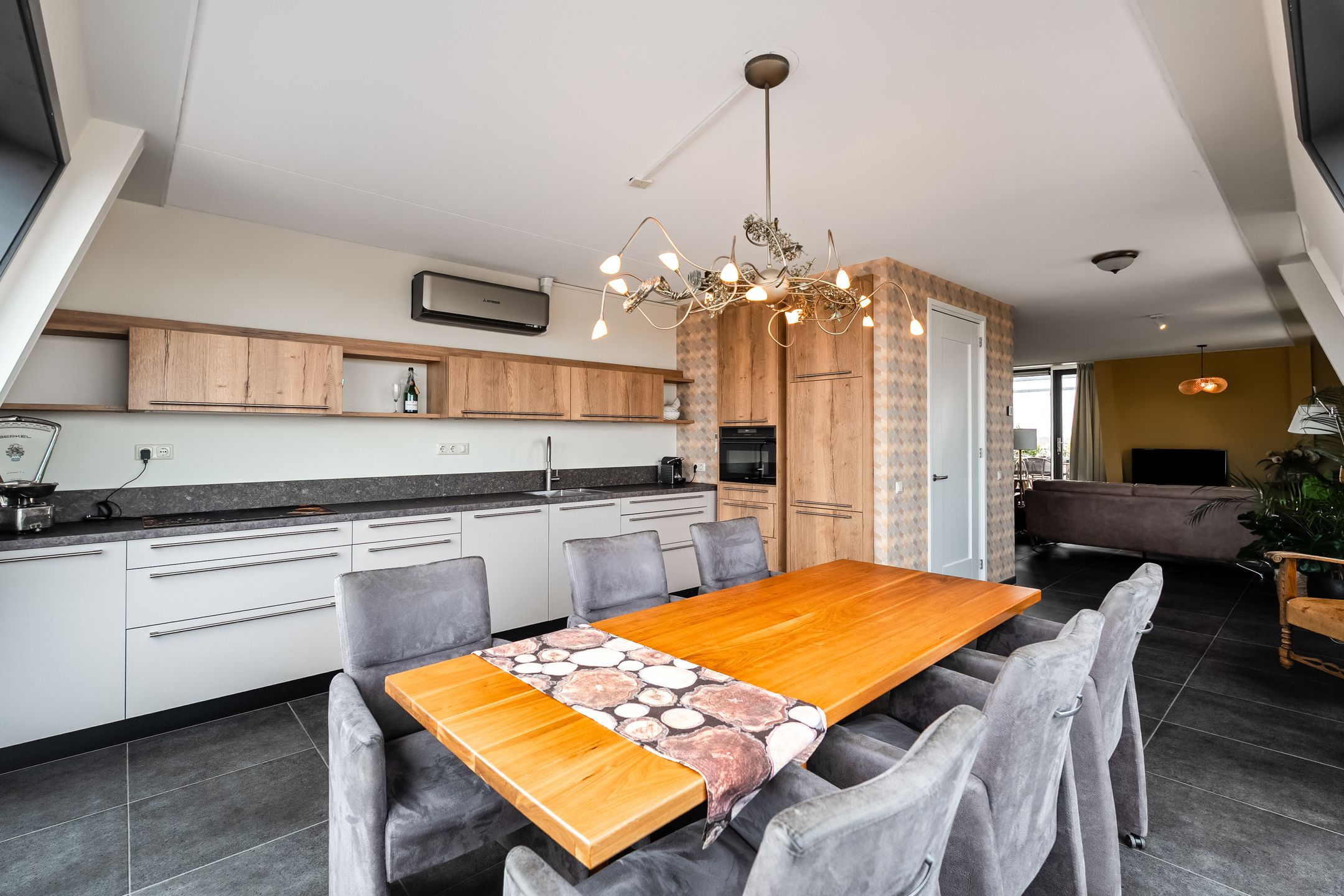 Foto 21 van Ceresplein 70