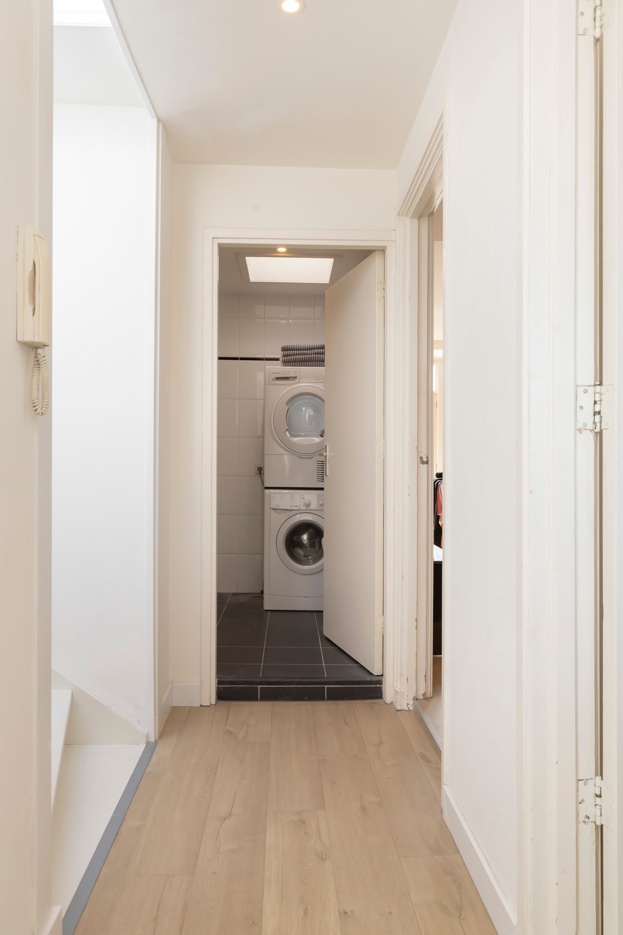 Foto 18 van Nicolaas Witsenkade 16-3