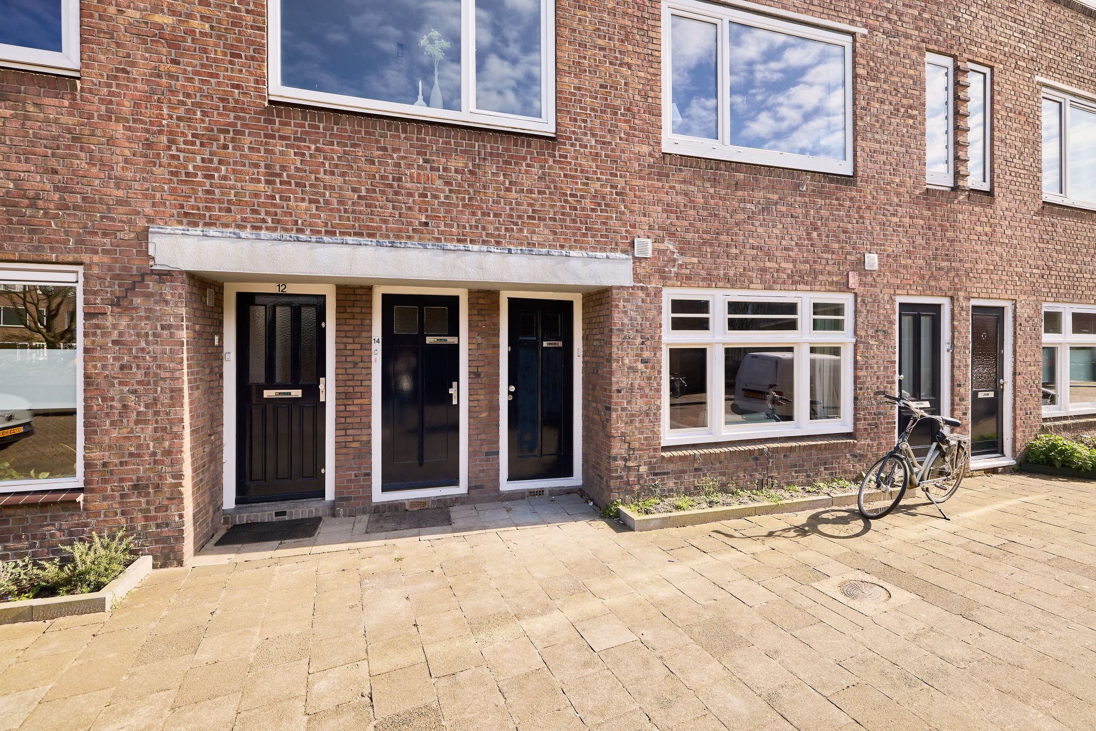 Photo 9 of Ambonstraat 14-BS