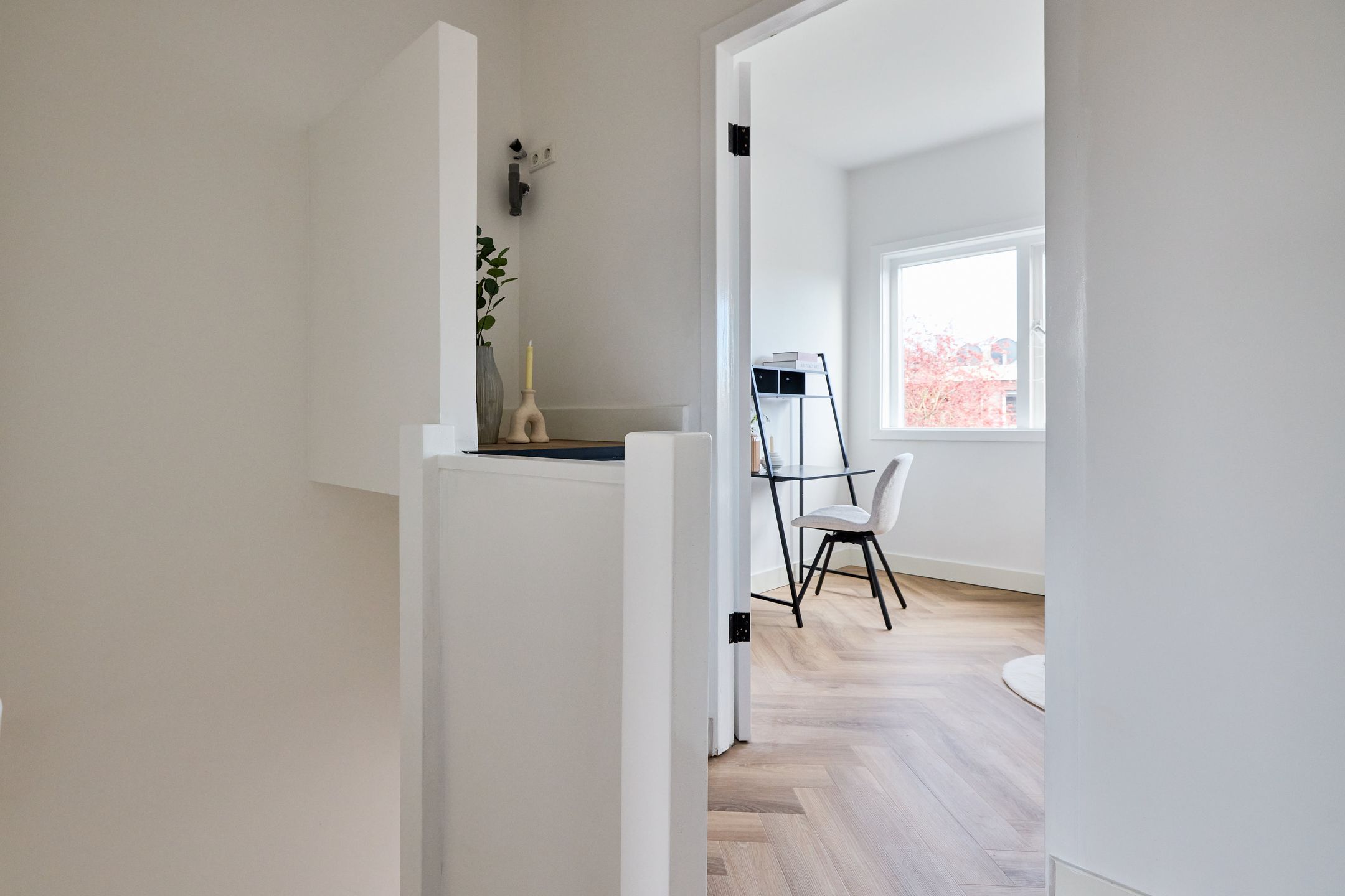 Photo 30 of Ambonstraat 14-BS