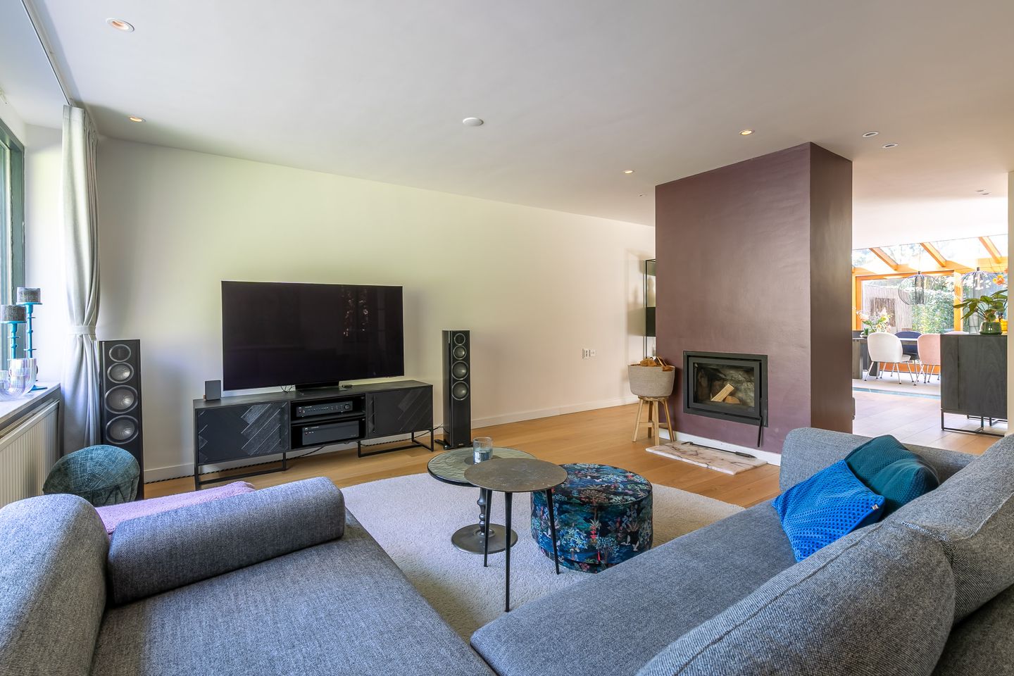 Modern Villa with A Label in Woodland Soestduinen — 14