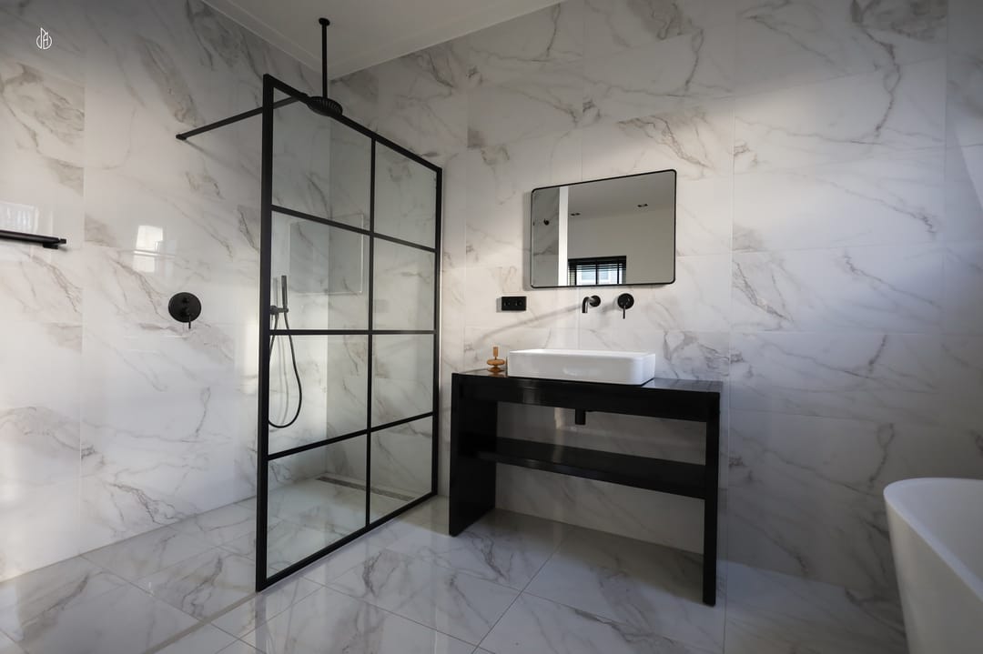 Photo 13 of Van Eeghenstraat 58-3