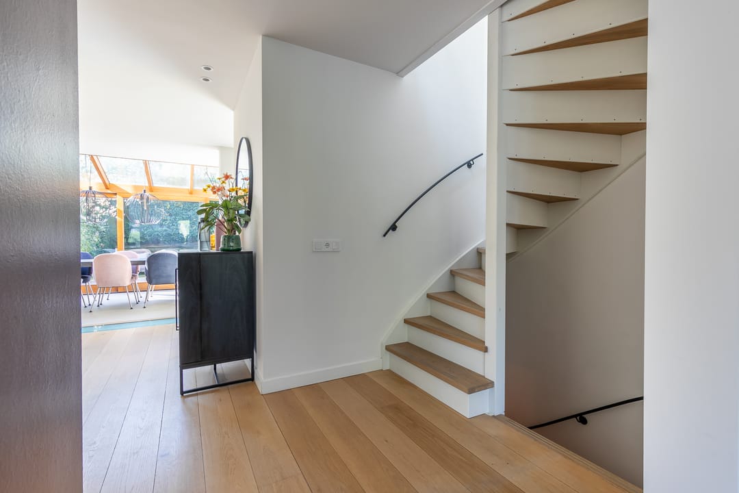 Modern Villa with A Label in Woodland Soestduinen — 16