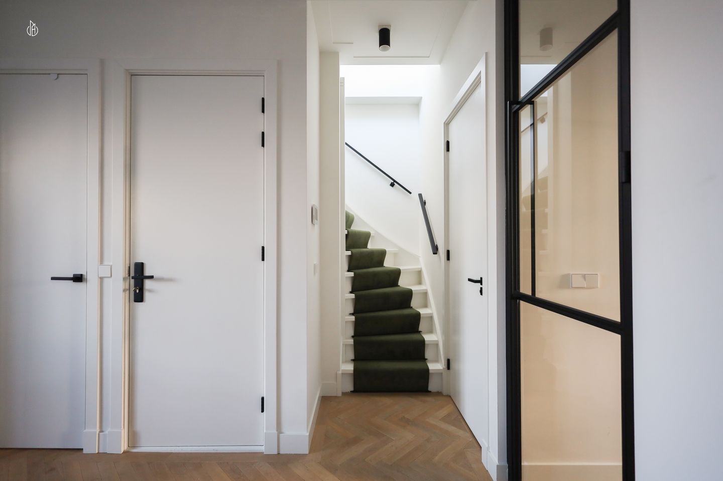 Photo 20 of Van Eeghenstraat 58-3