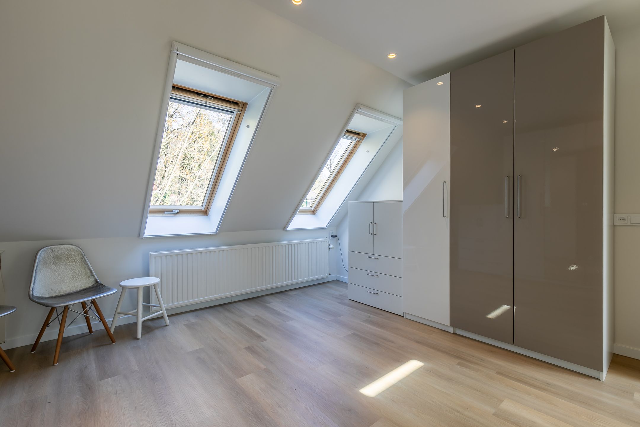 Modern Villa with A Label in Woodland Soestduinen — 48