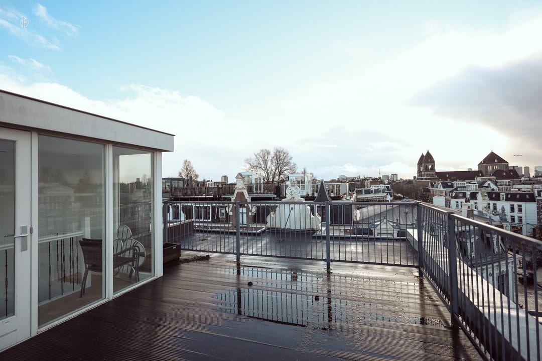 Photo 22 of Van Eeghenstraat 58-3