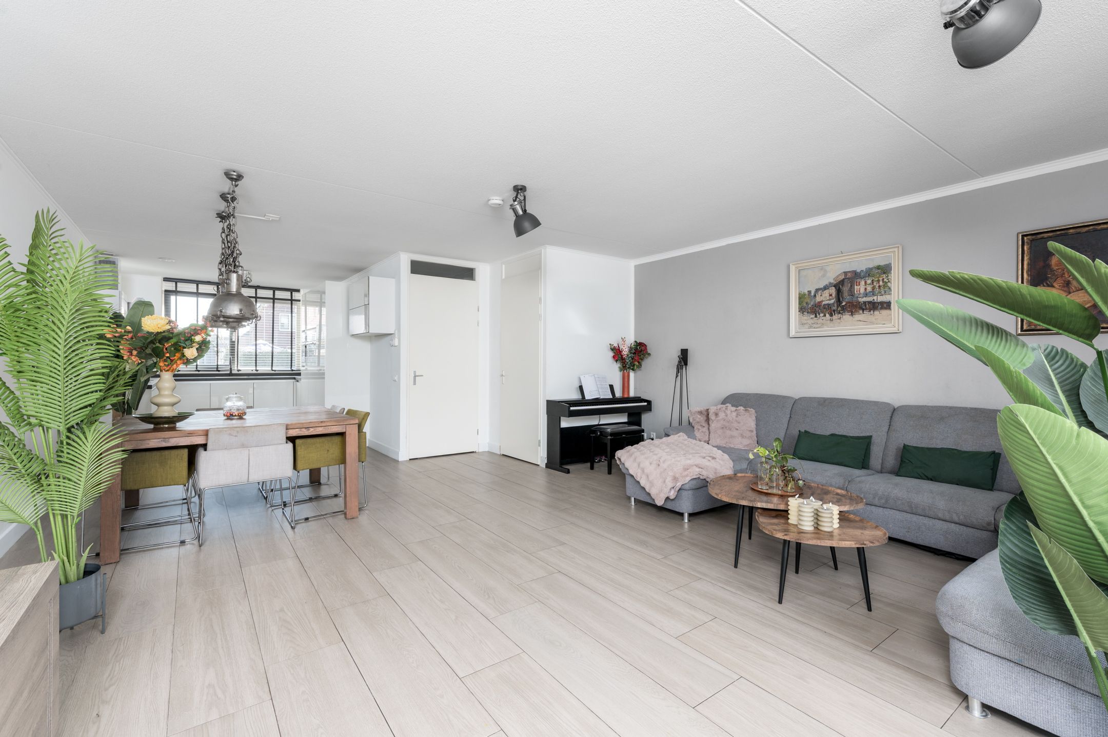 Foto 15 van Mitrastraat 2