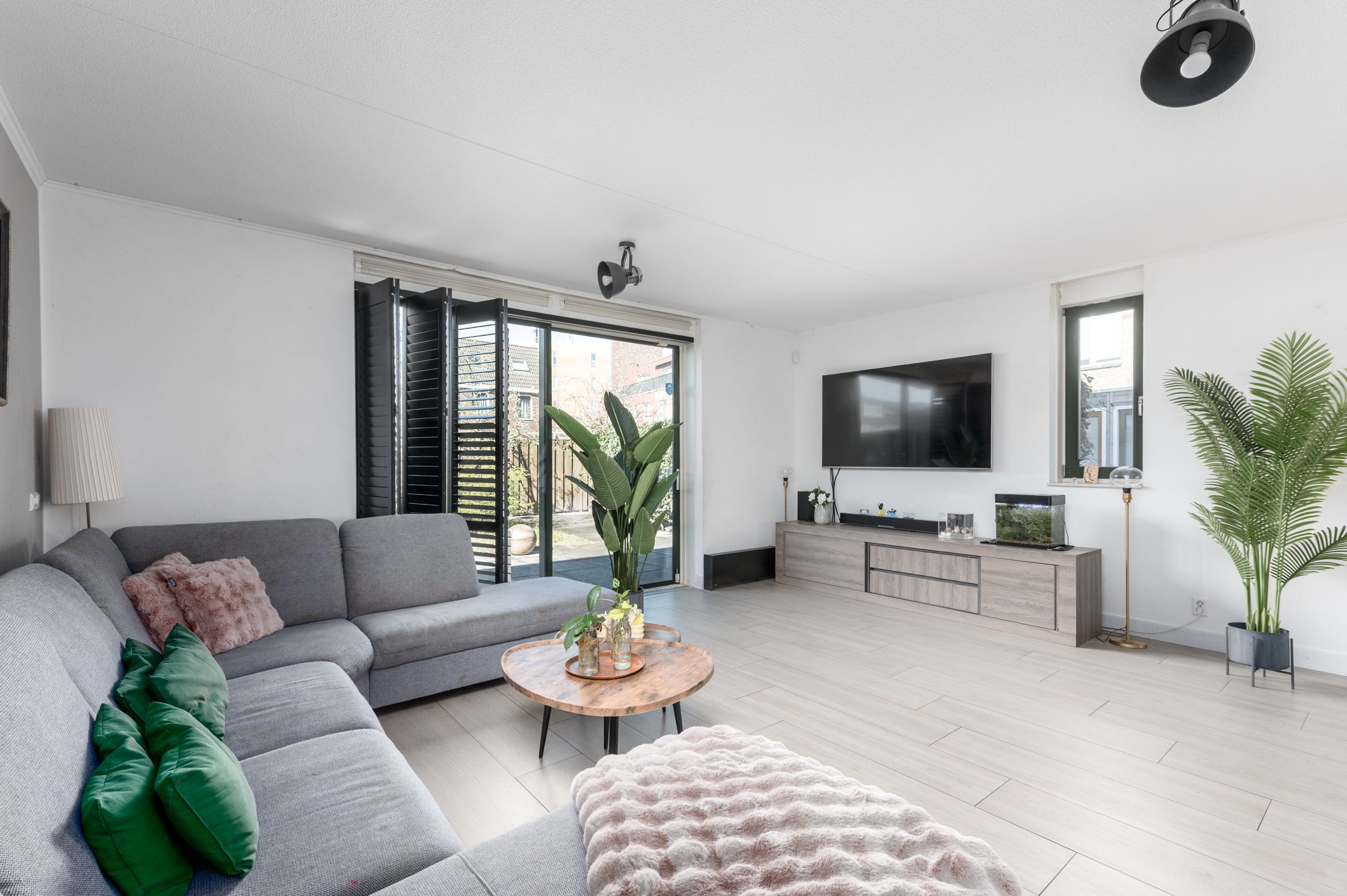 Foto 12 van Mitrastraat 2