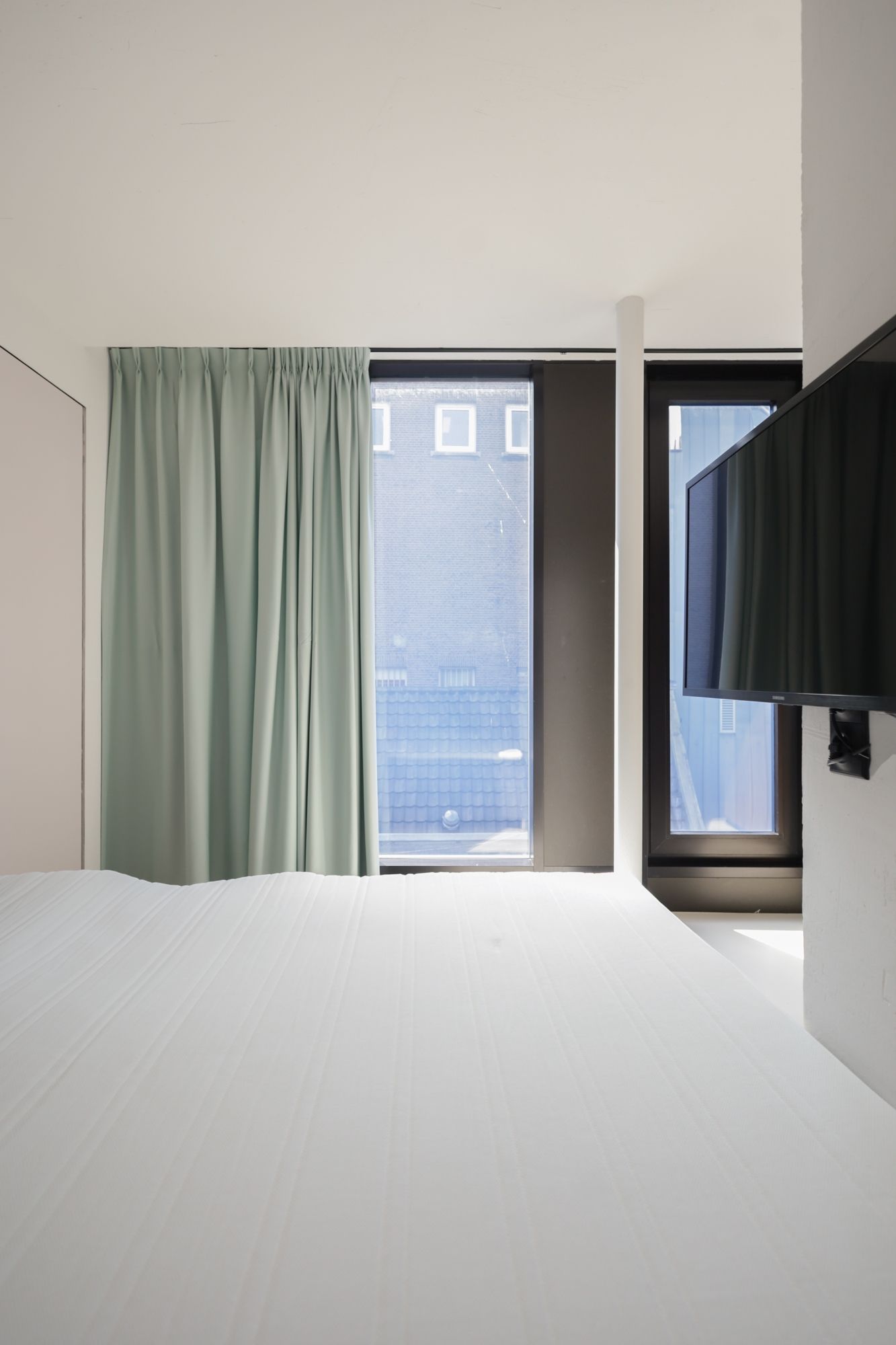 Foto 19 van Warmoesstraat 98-E