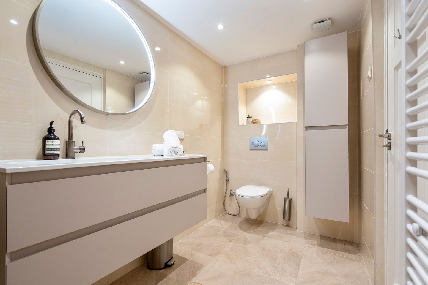 Foto 25 van de Ruyterstraat 6-F3